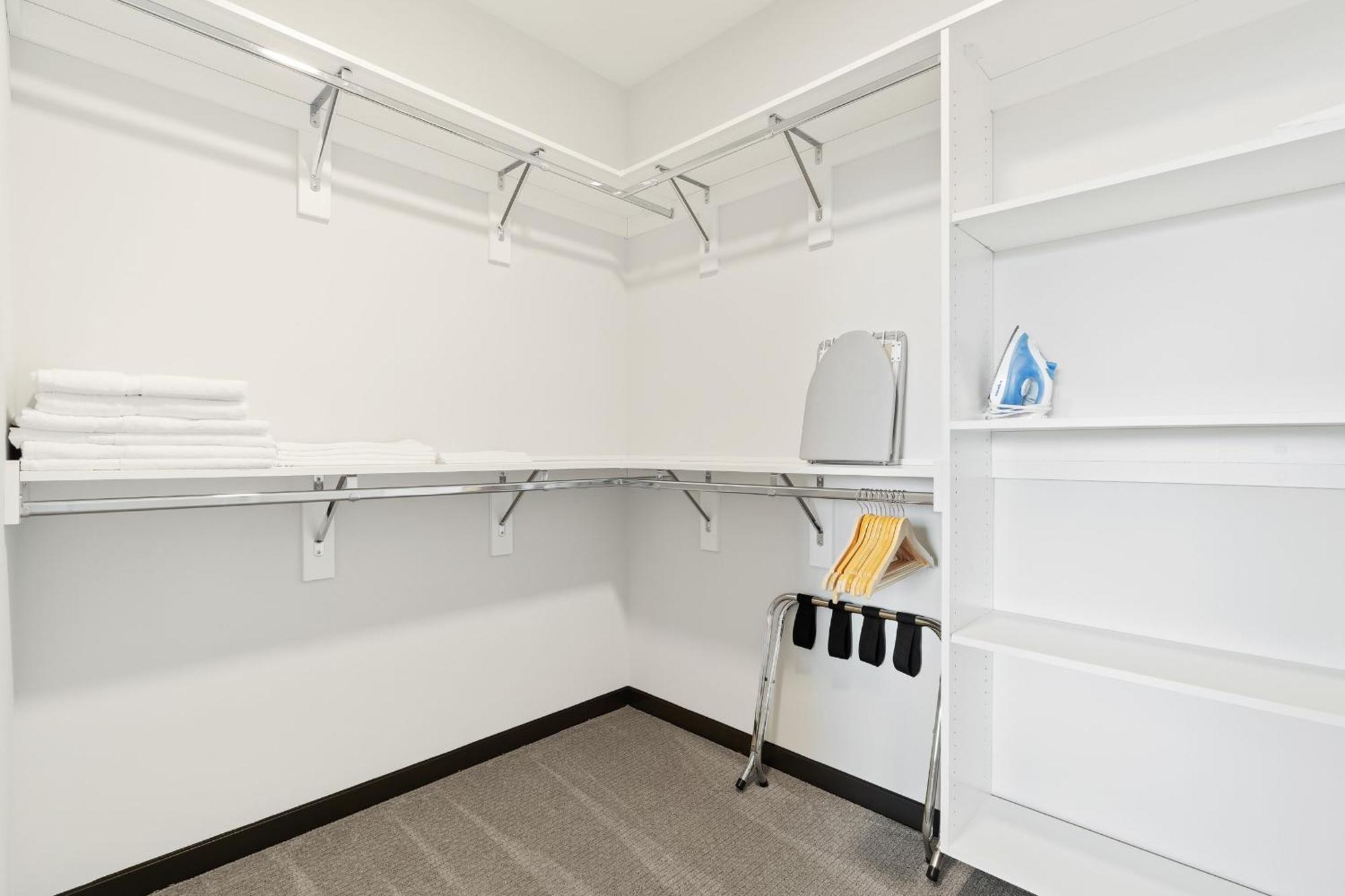 Cozysuites On Mass With Garage Parking #4 Indianapolis Exterior foto
